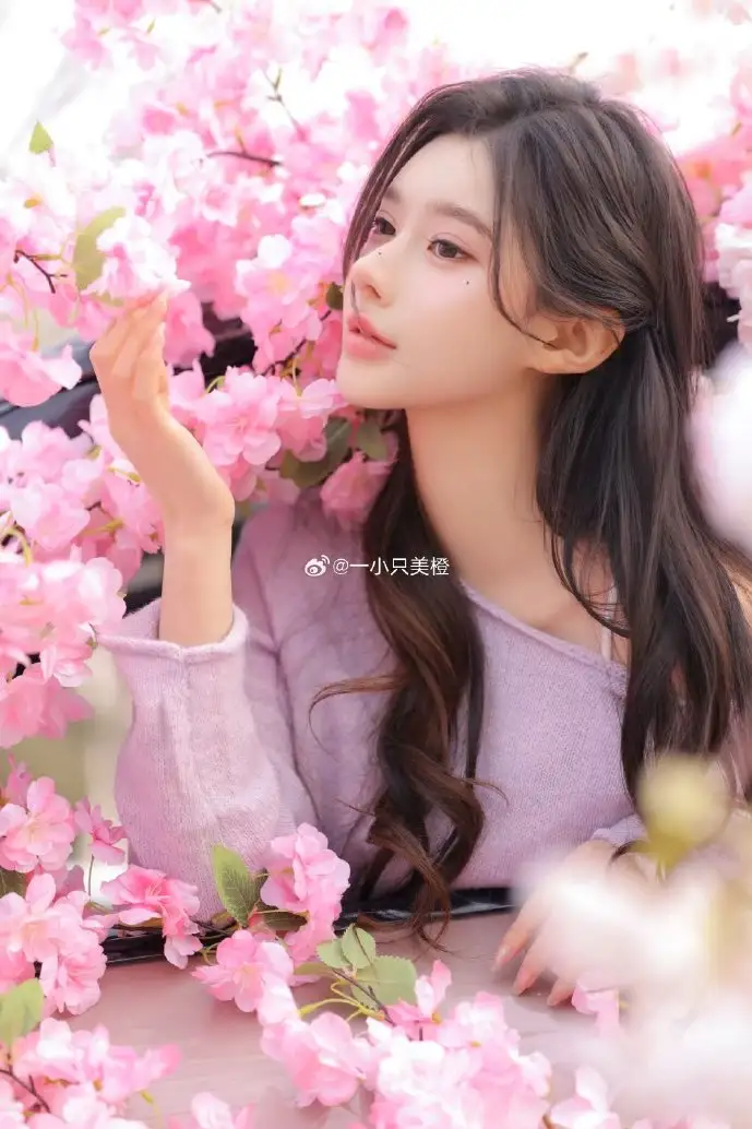 亲嘴软件界面示意图